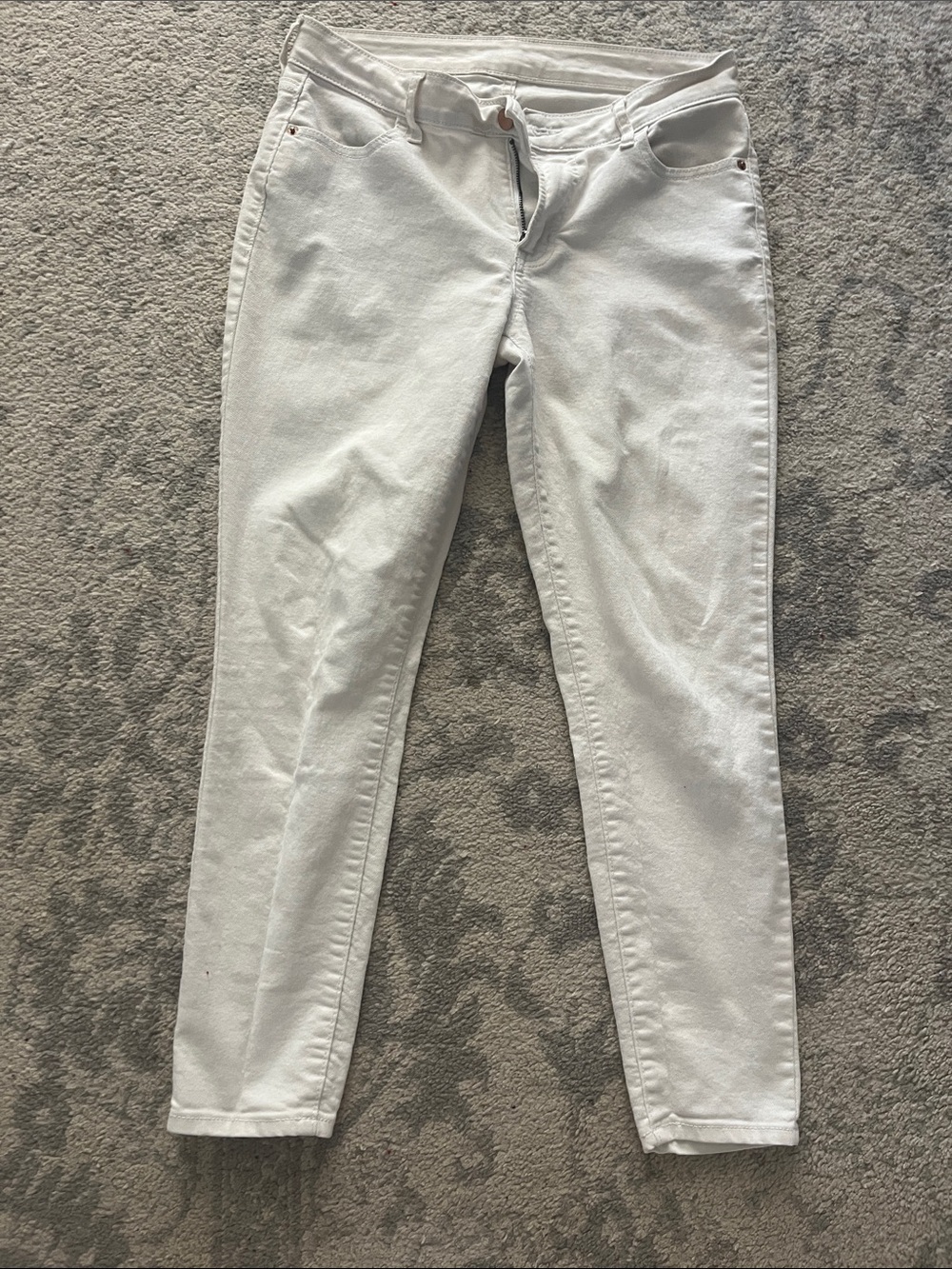 Old Navy White Skinny Jeans